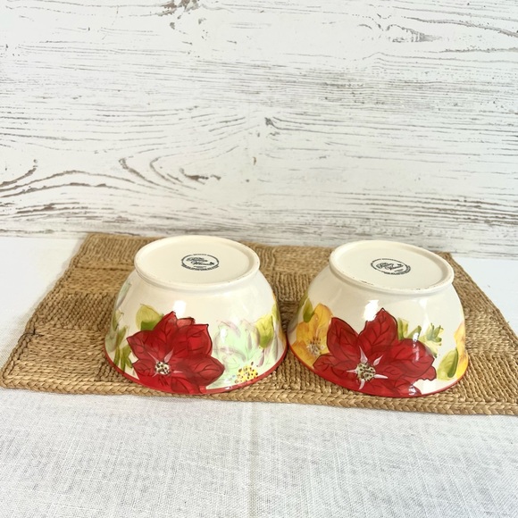 The Pioneer Woman Dining The Pioneer Woman Bowls Poinsettia